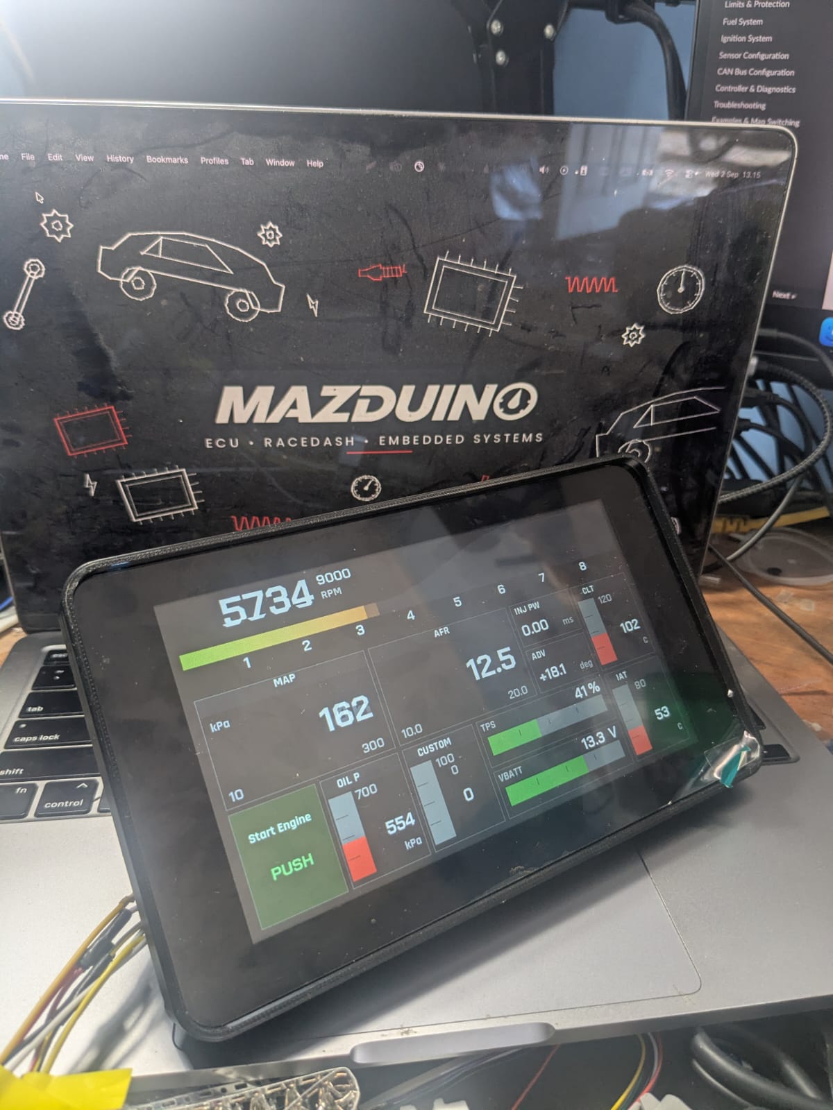 Tampilan dashboard Racedash Pro