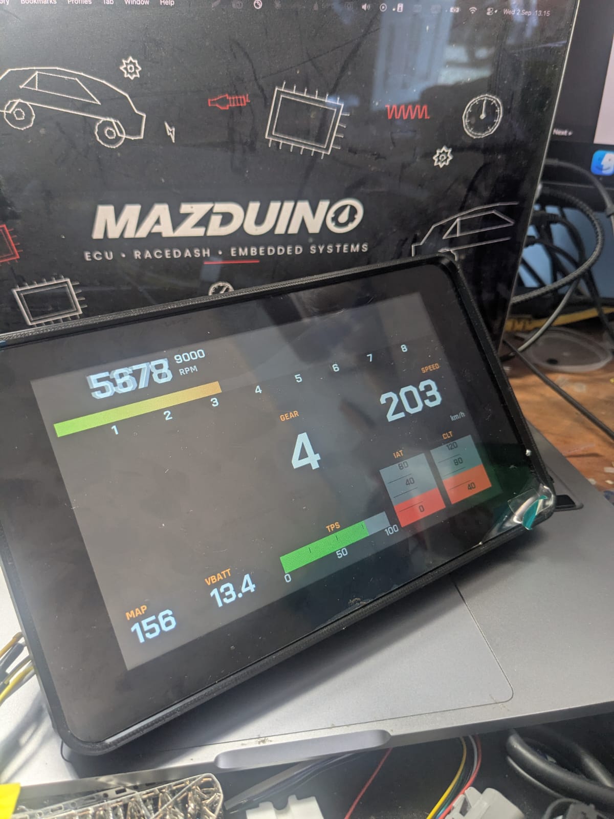 Tampilan dashboard Racedash Pro